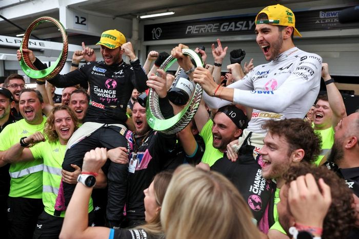 Esteban Ocon, Alpine, Pierre Gasly, Alpine