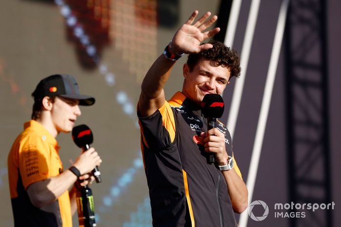 Lando Norris, McLaren F1 Team, Oscar Piastri, McLaren F1 Team