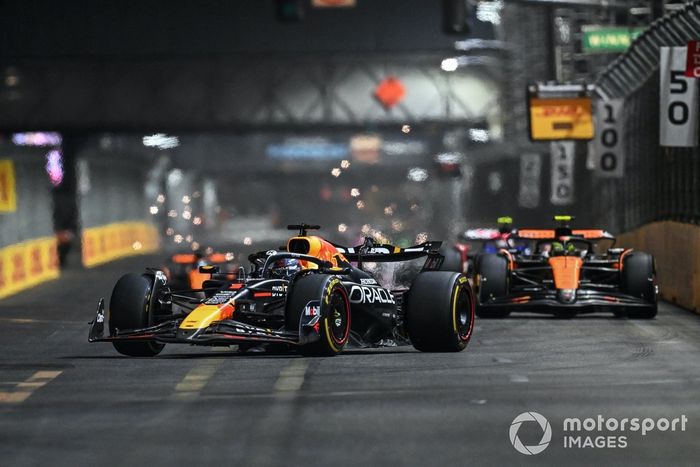 Max Verstappen, Red Bull Racing RB20, Lando Norris, McLaren MCL38