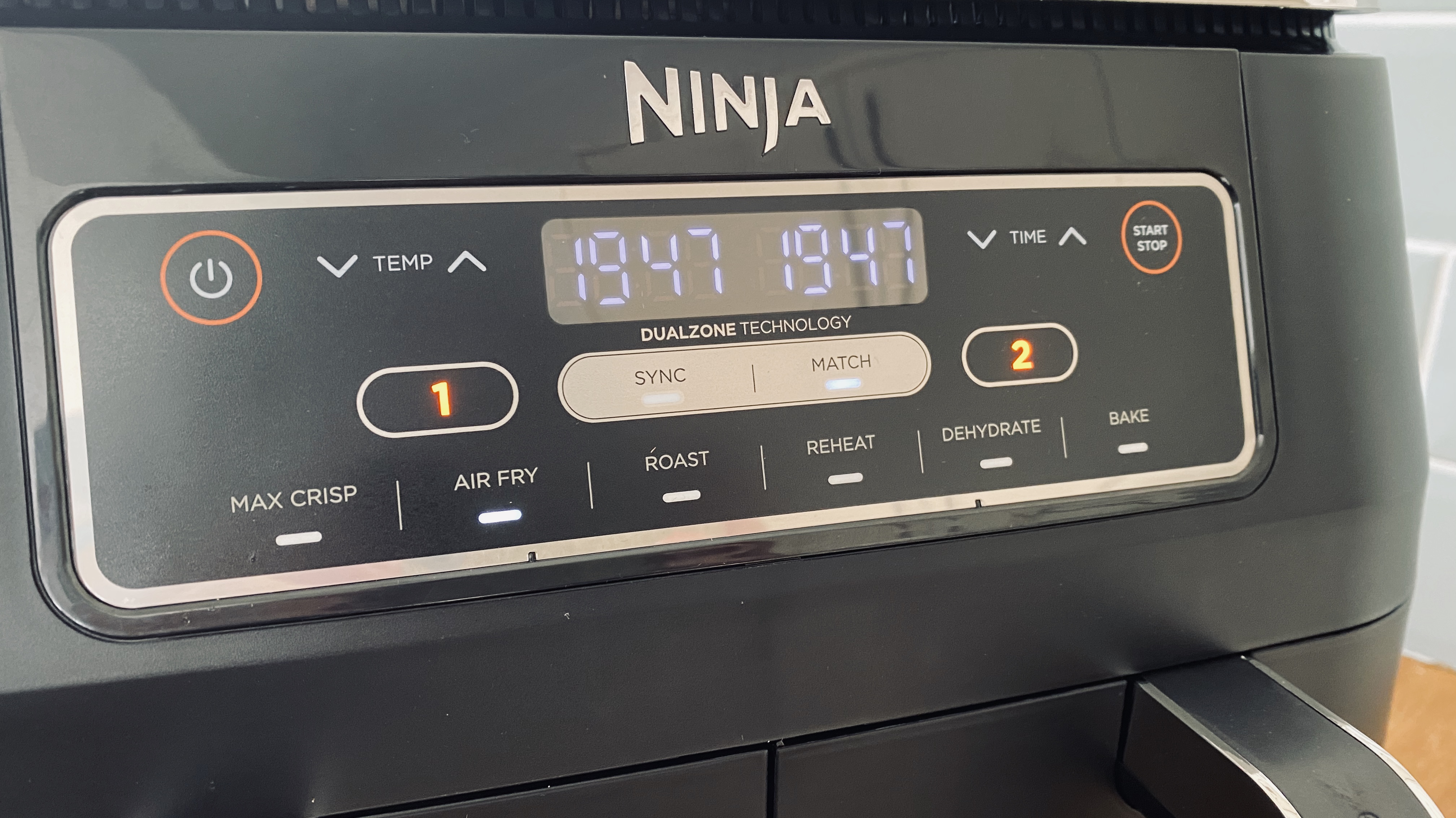 Ninja Foodi Dual Zone Air Fryer AF300UK