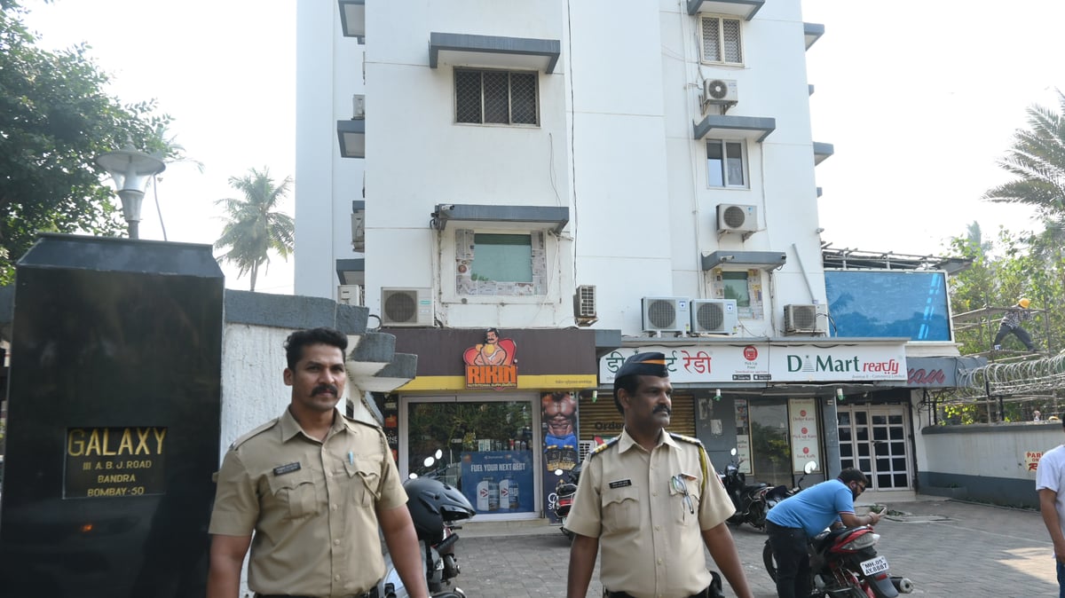 Mumbai: Actor Salman Khan's Galaxy Apartment Gets Security Upgrade With Bullet-Proof Glass Outside Balcony; See Pics