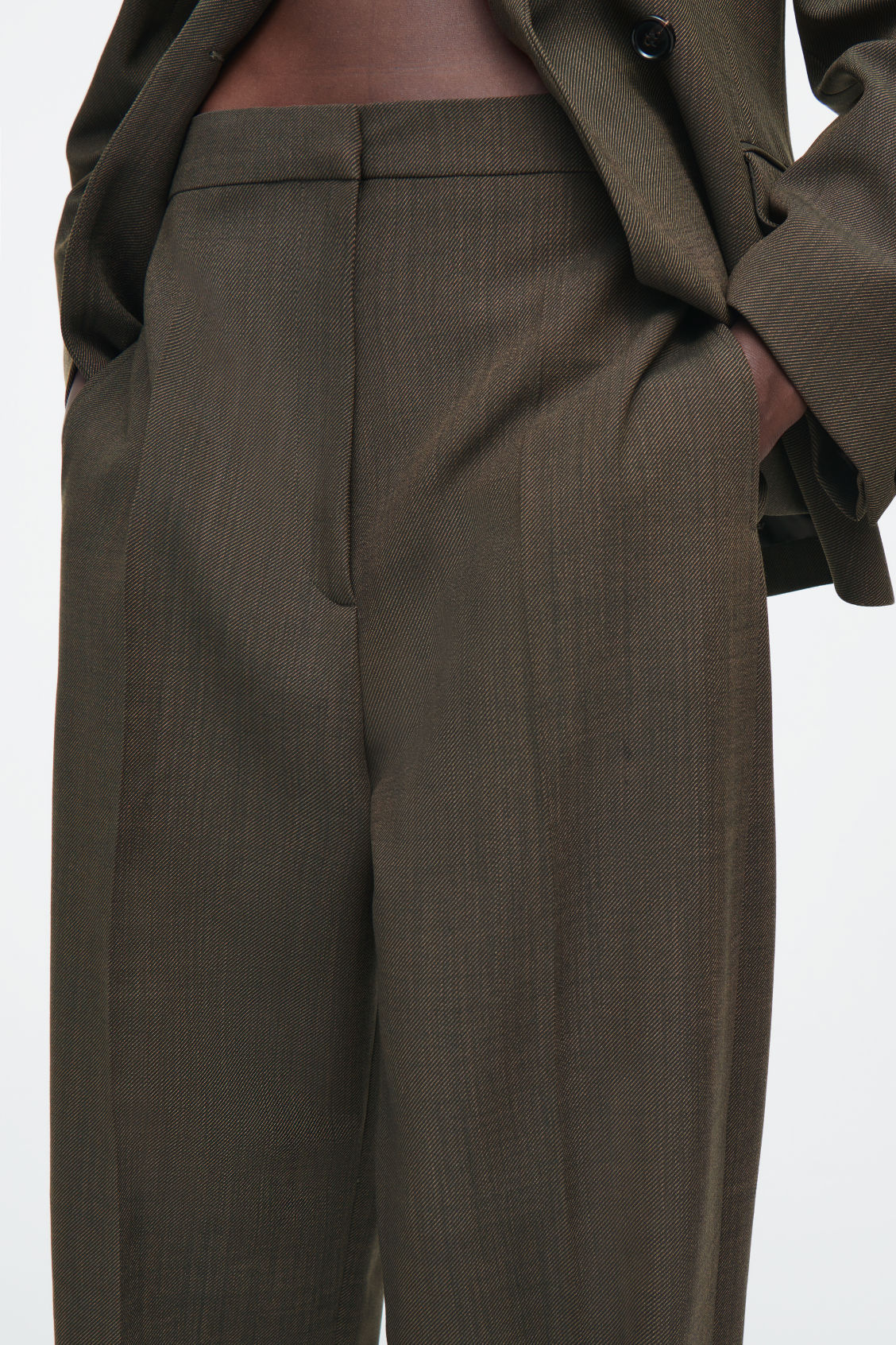 Relaxed Wool Barrel-Leg Trousers